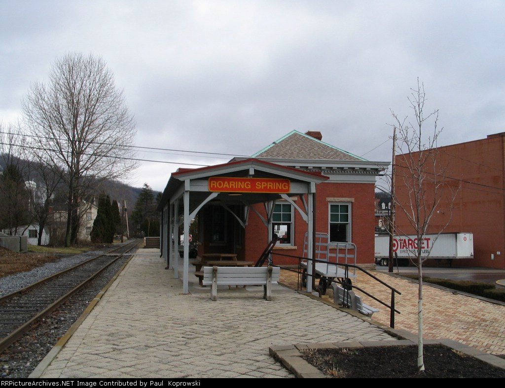 Roaring Spring Station